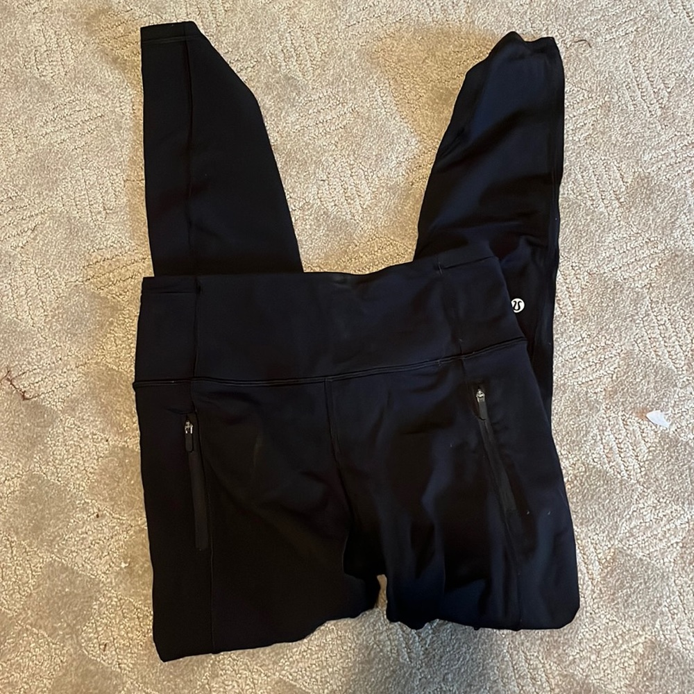 Lululemon leggings with zipper pockets